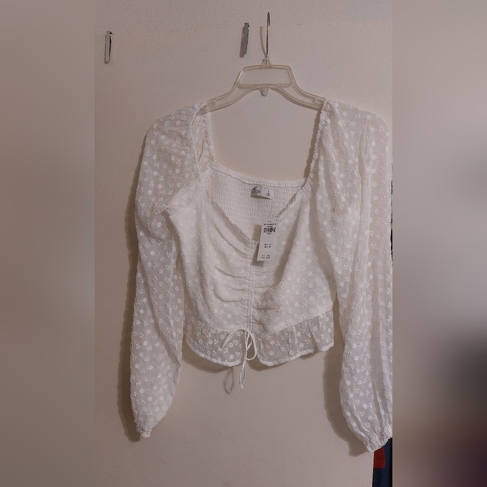 NWT Holister White Sheer Puff Sleeve Cropped Peasant Top